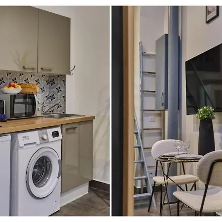 Center Of Montmartre By Prestige *